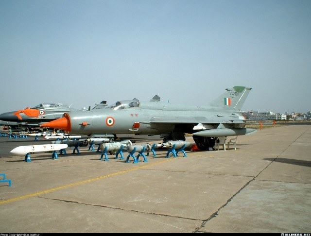 MiG-21 India gray.jpg